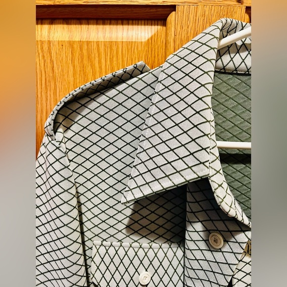 Vintage Men's Dk Green and White Patterned Jacket w/ Buttoned Front Pockets - Picture 6 of 16